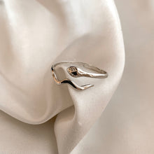 Load image into Gallery viewer, Silver Snake Ring
